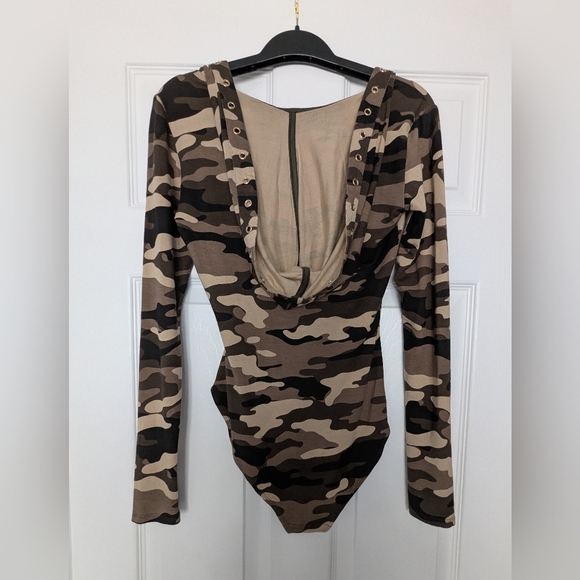 True Religion - Camouflage Long Sleeve Hooded Bodysuit - Picture 6 of 7